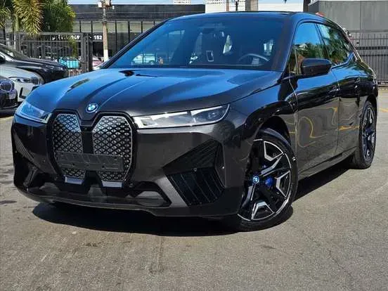 Foto de um bmw ix