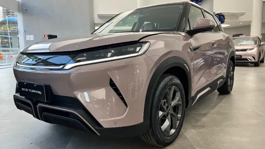 Foto de um byd yuan pro