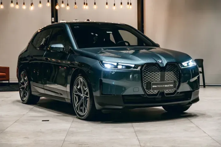Foto de um bmw ix