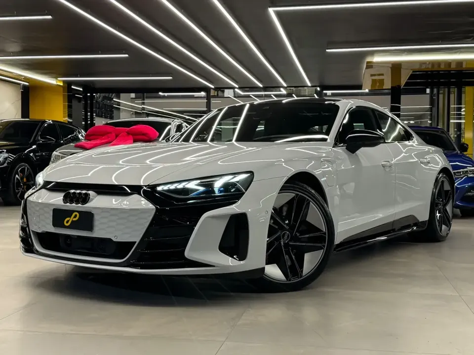 Foto de um audi rs e-tron gt