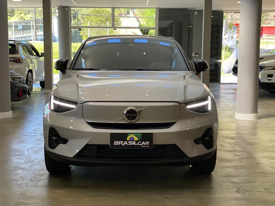 Foto de um volvo c40 recharge