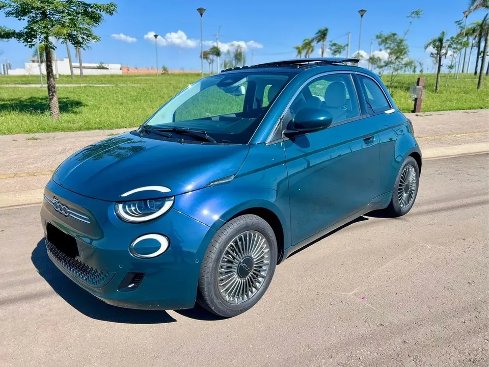 Foto de um fiat 500e