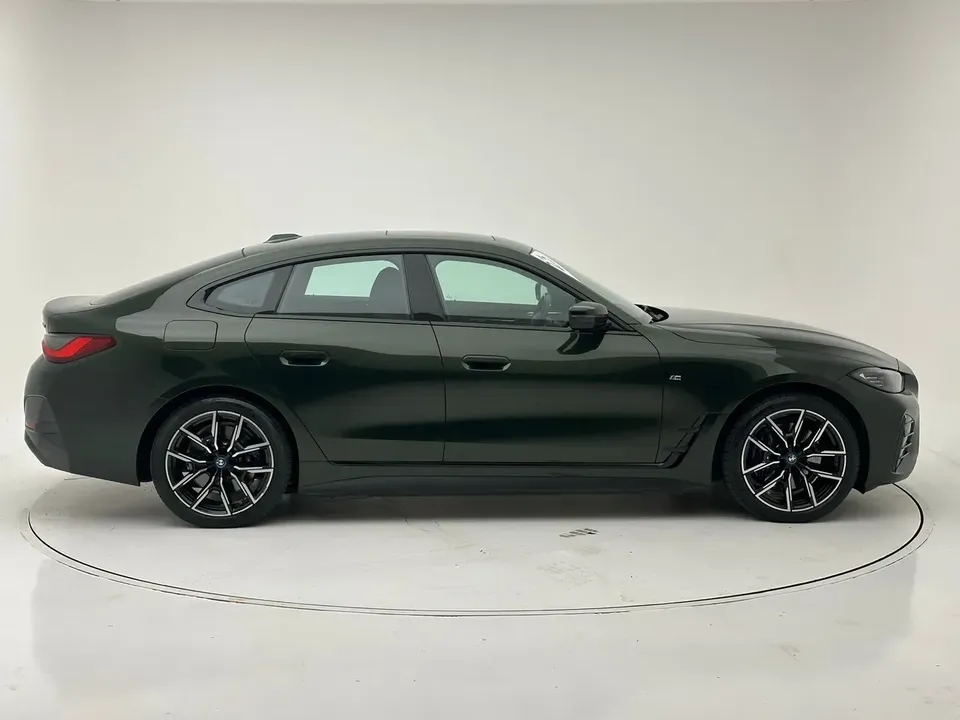 Foto de um bmw i4 edrive40