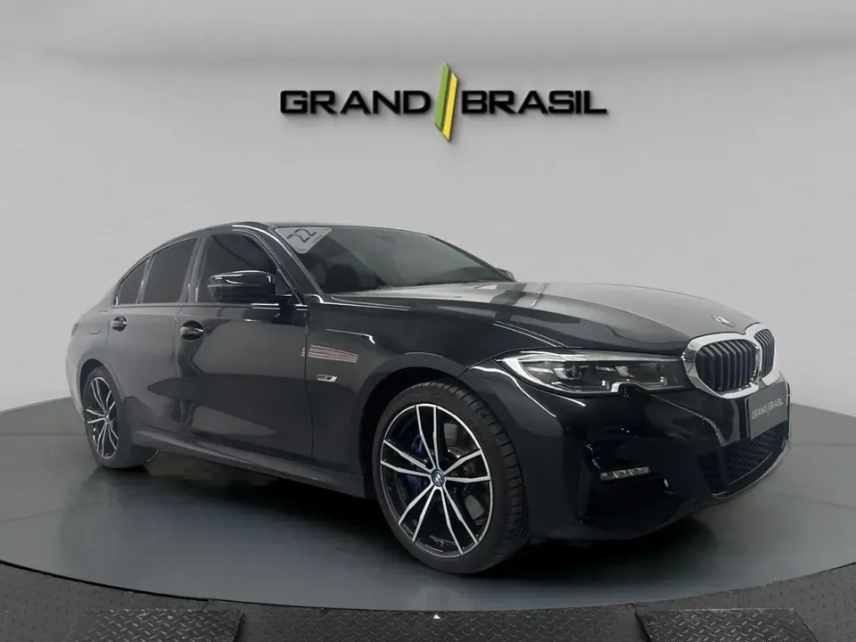 Foto de um bmw i4 edrive40