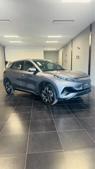Foto de um byd yuan plus