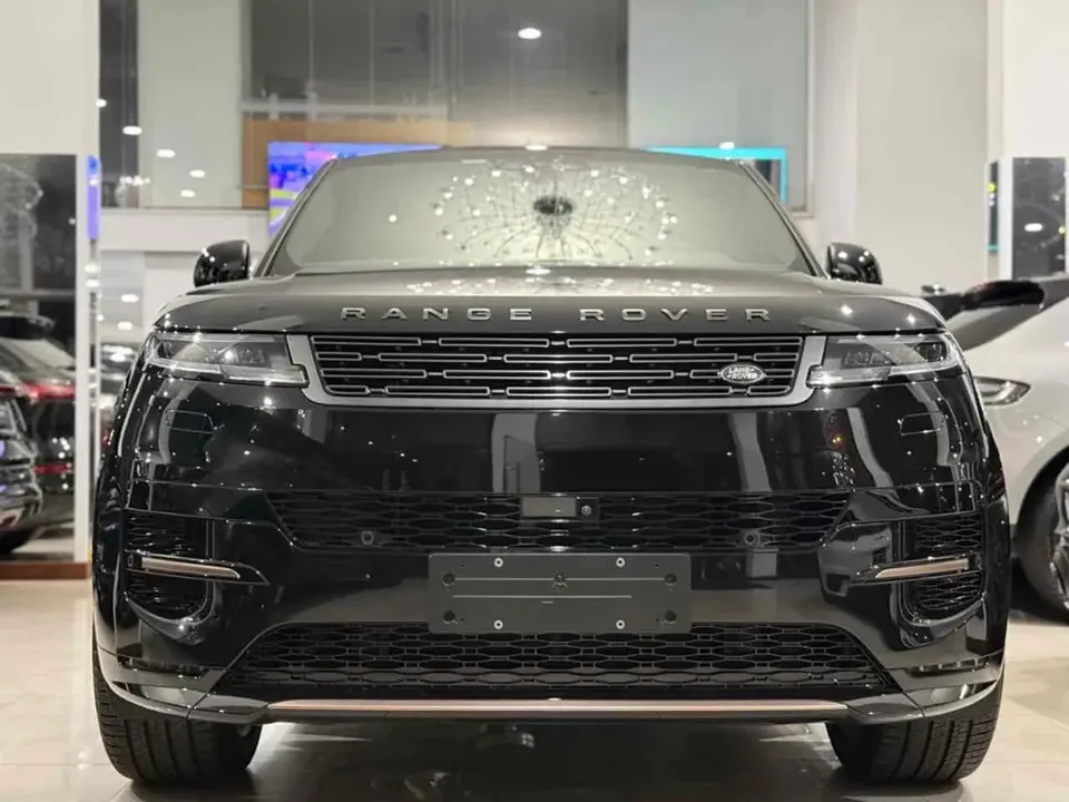 Foto de um land rover range rover sport plug-in hybrid