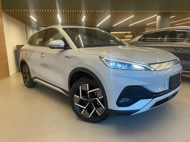 Foto de um byd yuan plus
