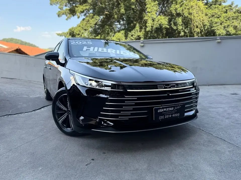 Foto de um byd king dm-i plug-in hybrid