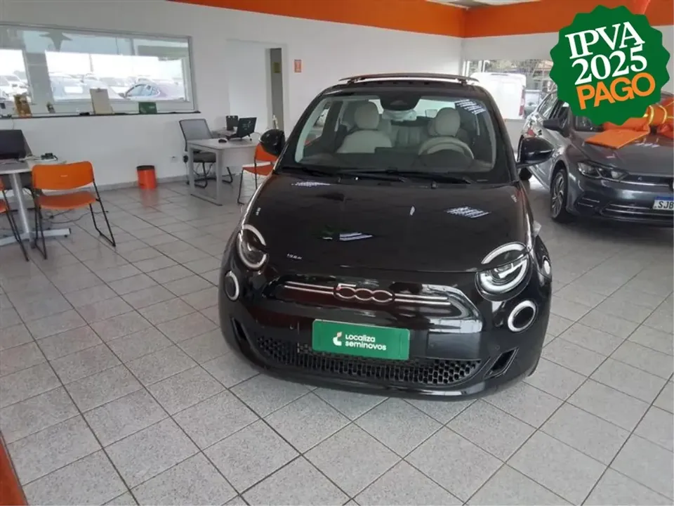 Foto de um fiat 500e