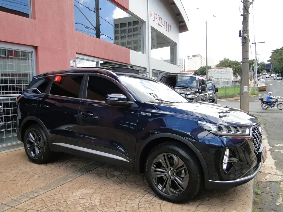 Foto de um chery tiggo 8 pro plug-in hybrid