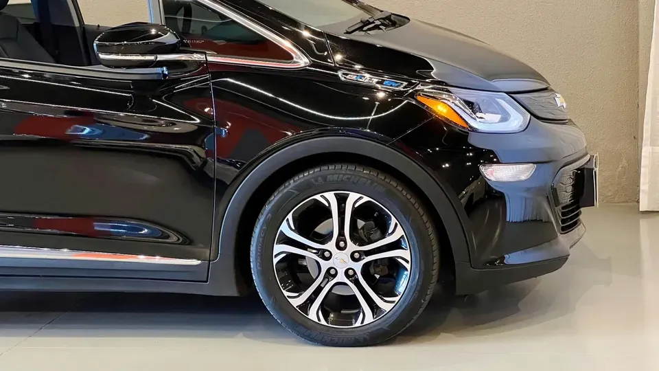 Foto de um chevrolet bolt ev