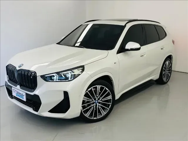 Foto de um bmw ix1