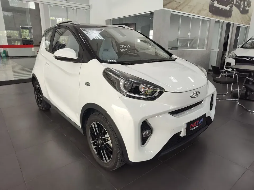 Foto de um chery eq7