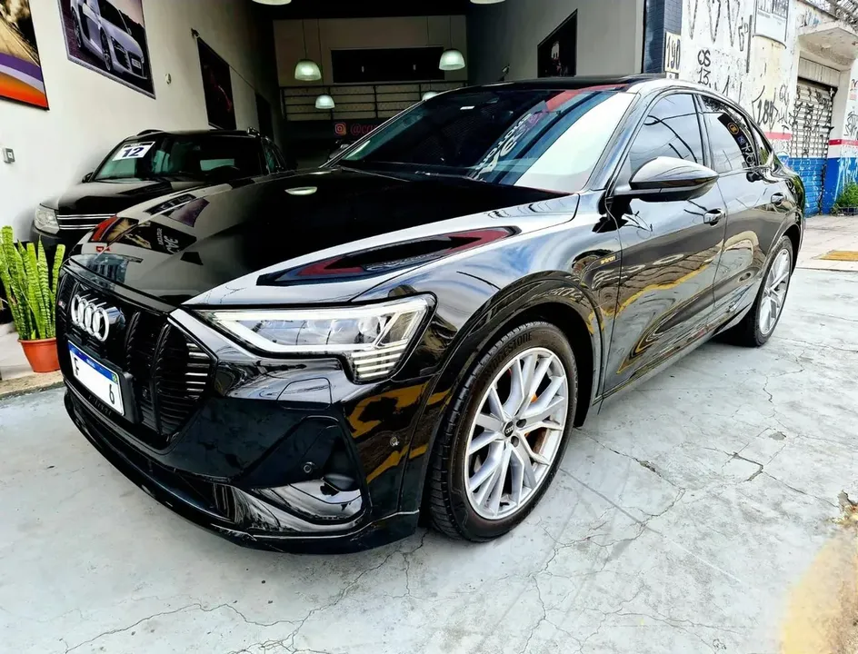 Foto de um audi e-tron s sportback