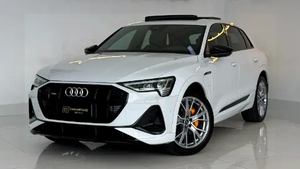 Foto de um audi e-tron s