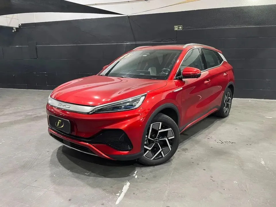 Foto de um byd yuan plus