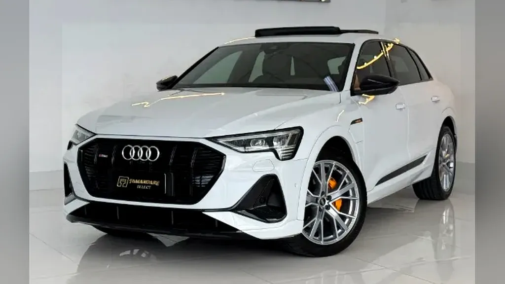 Foto de um audi e-tron s