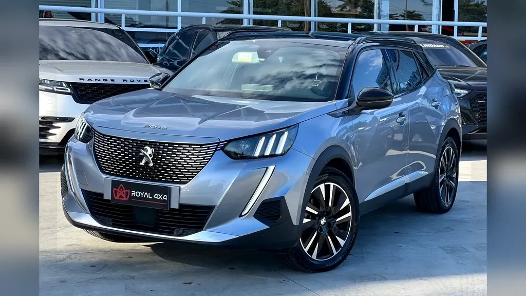 Peugeot E-2008