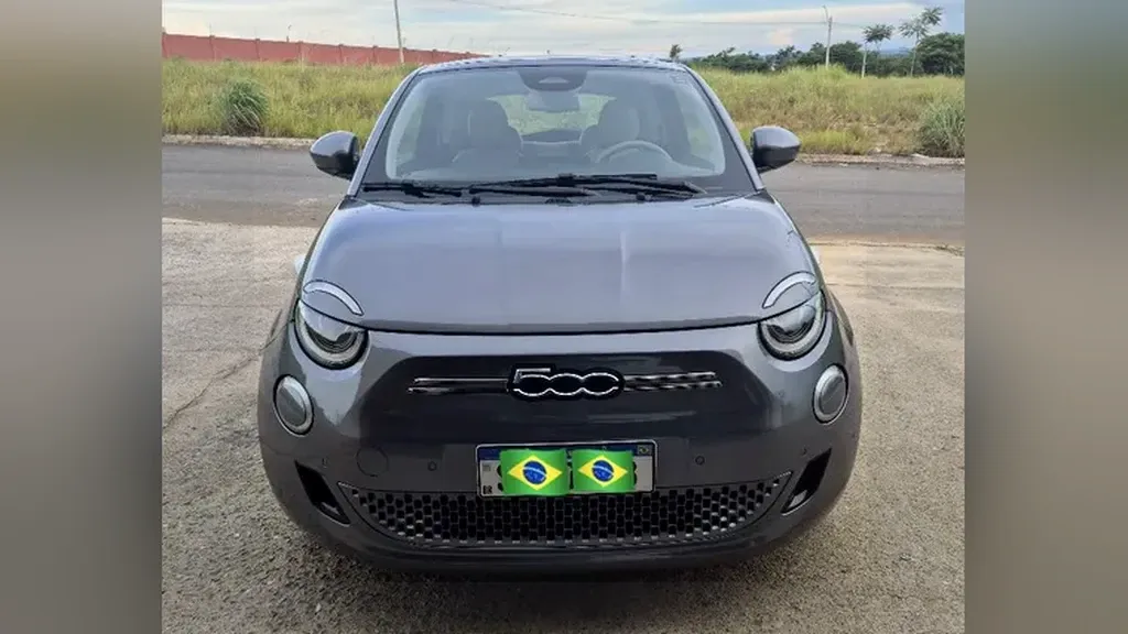 Foto de um fiat 500e