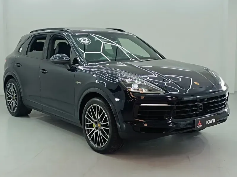 Foto de um porsche cayenne e-hybrid