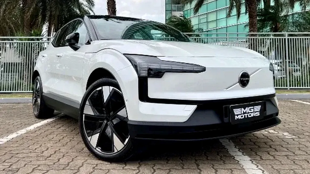 Volvo EX30