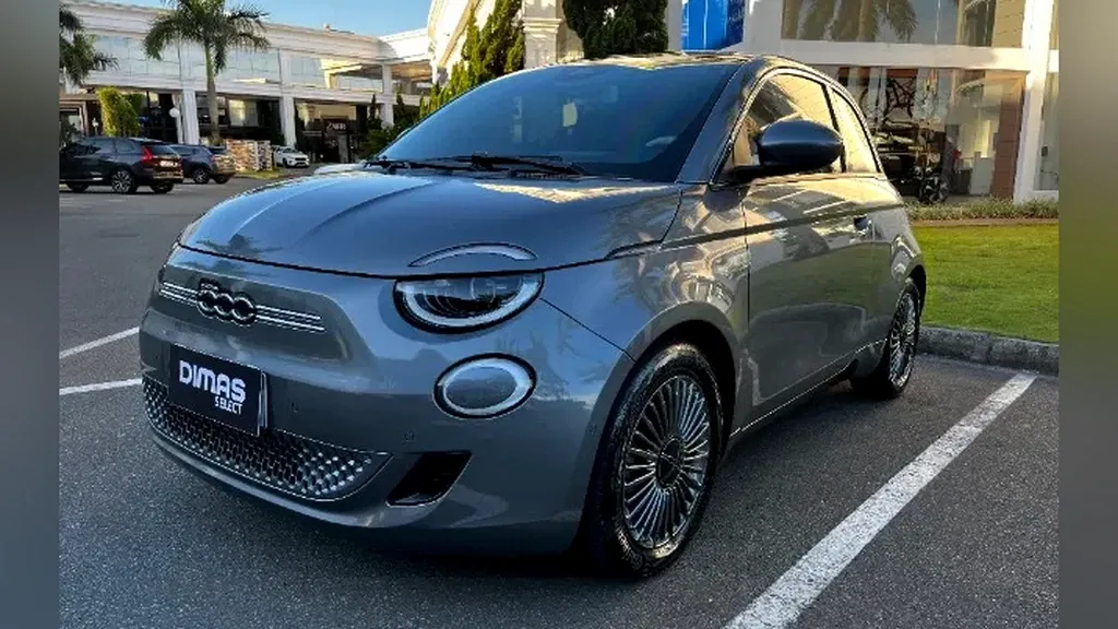 Foto de um fiat 500e