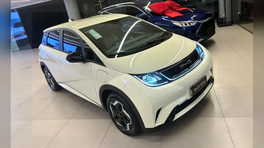 BYD Dolphin