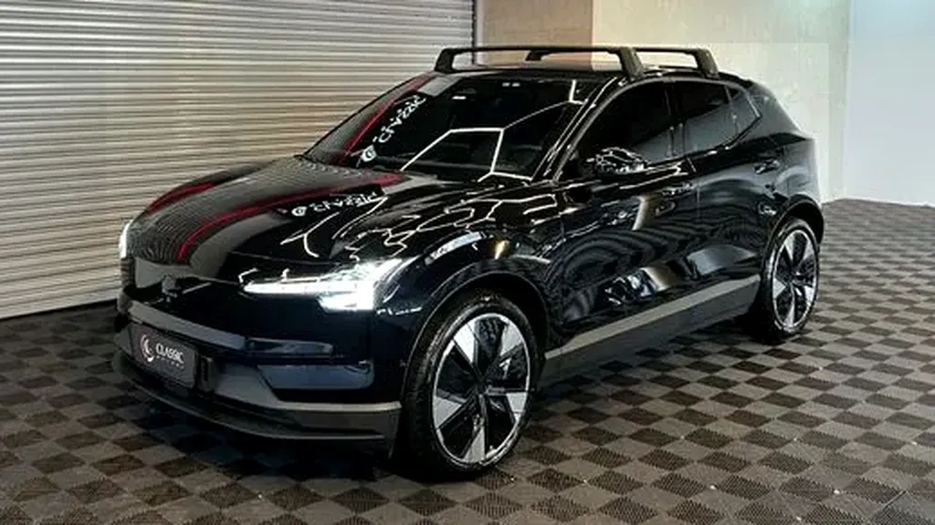 Volvo EX30