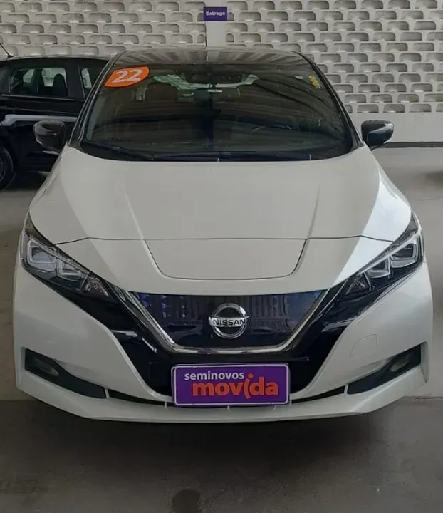 Foto de um nissan leaf