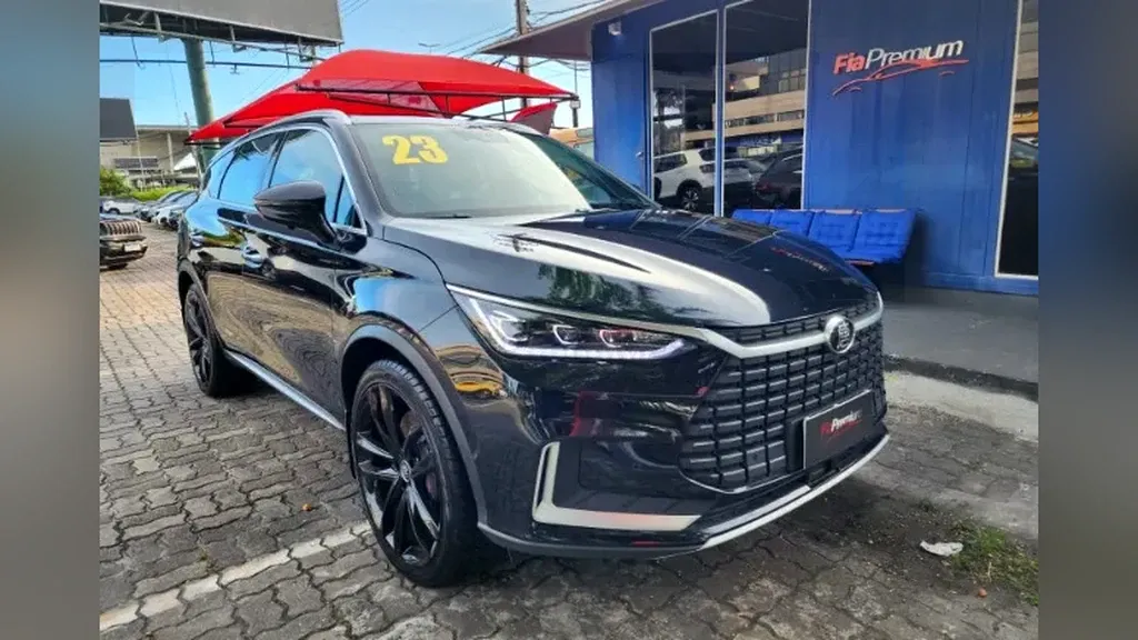 Foto de um byd tang