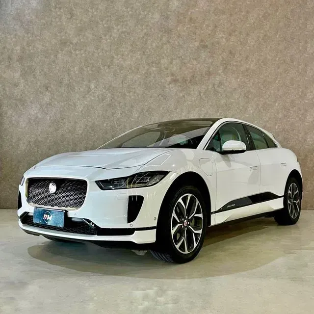 Foto de um jaguar i-pace