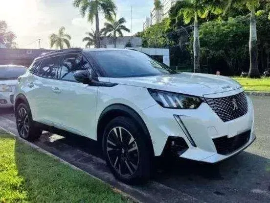 Foto de um peugeot e-2008