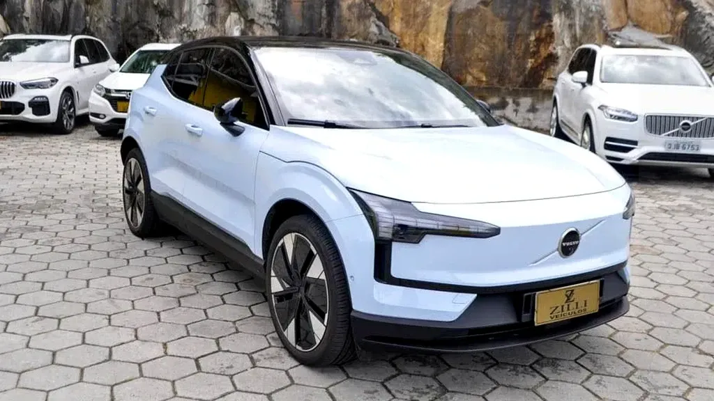 Volvo EX30
