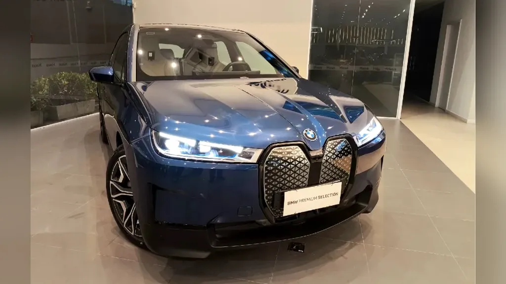BMW Ix