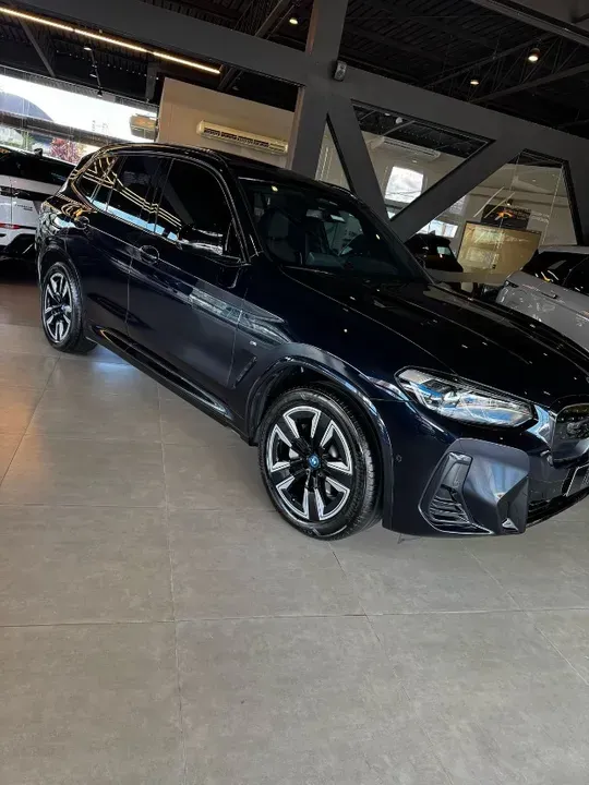 Foto de um bmw ix