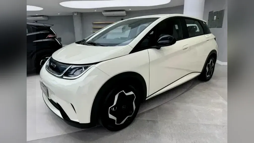 BYD Dolphin