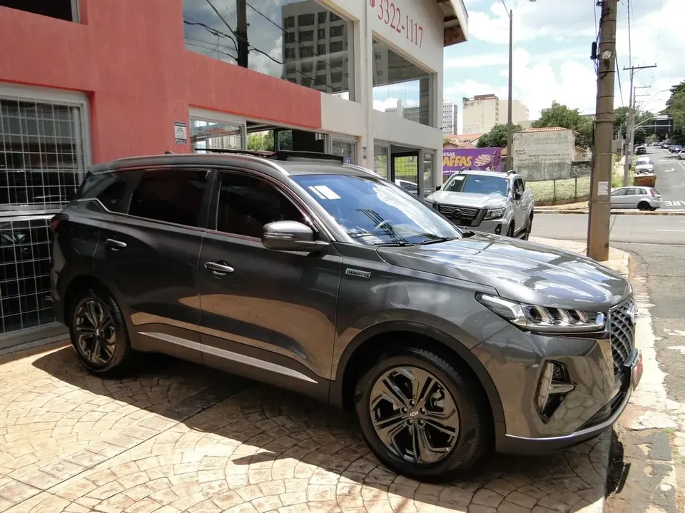 Foto de um chery tiggo 8 pro plug-in hybrid