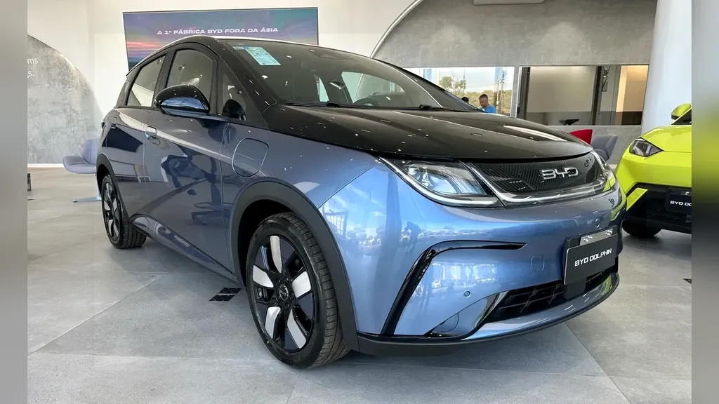 Foto de um byd dolphin plus