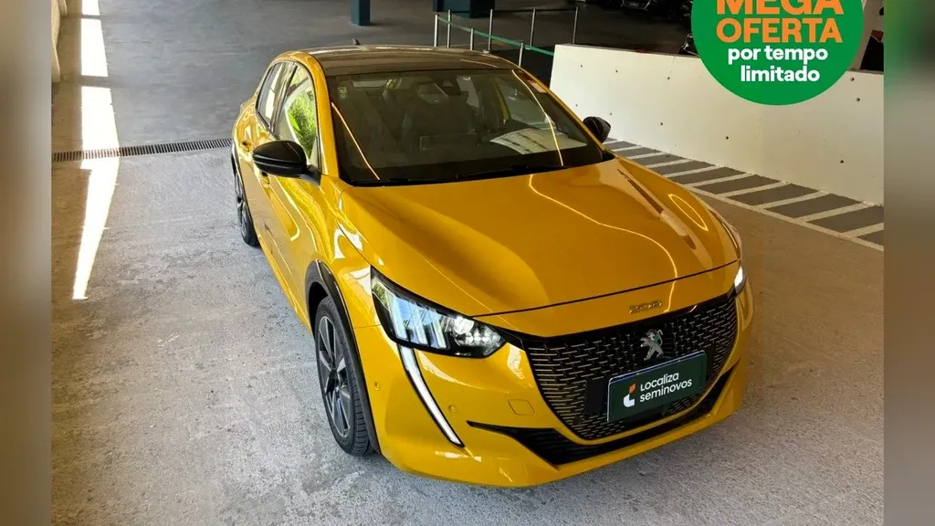 Foto de um peugeot e-208