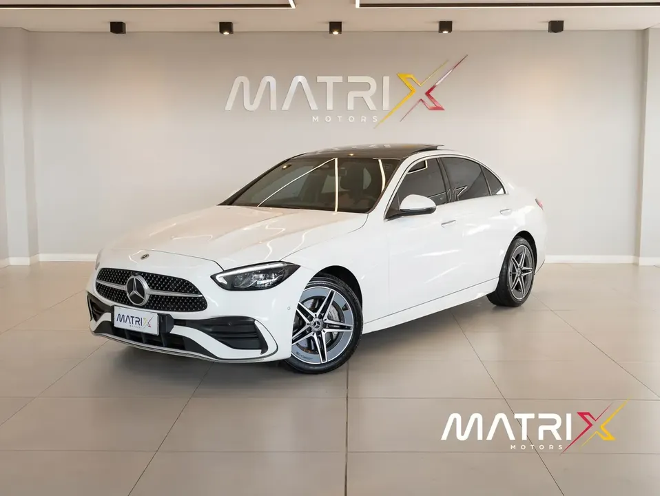 Foto de um mercedes eqc400