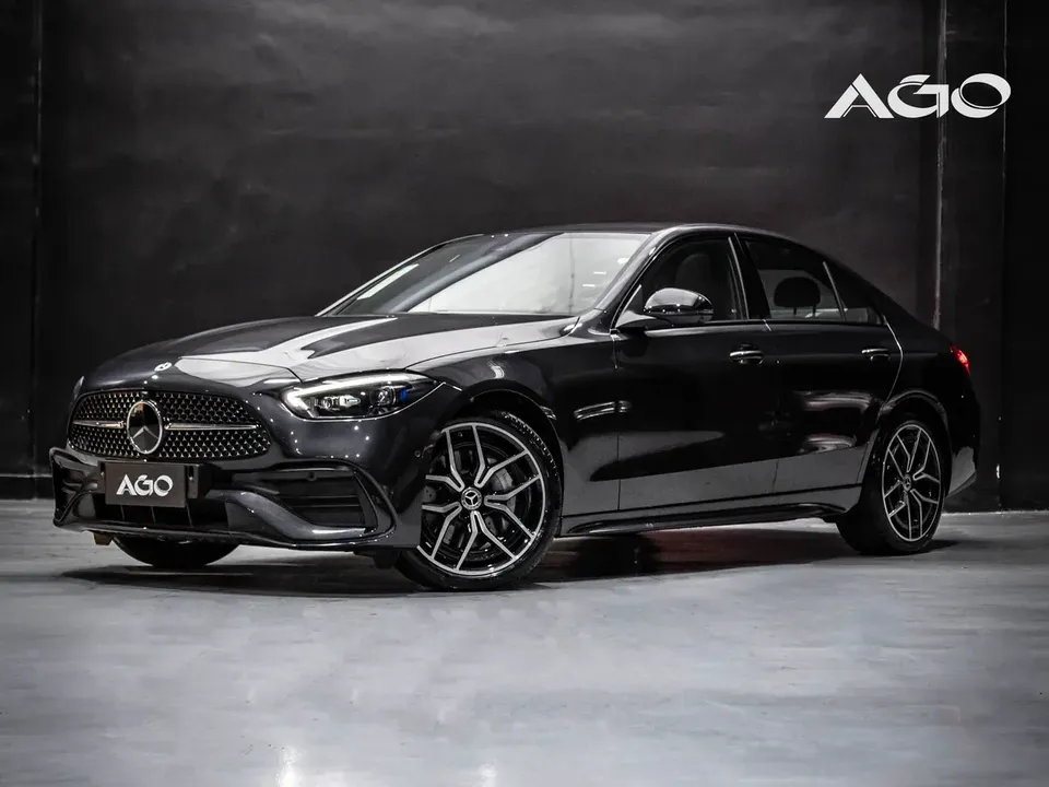 Foto de um mercedes eqe 300