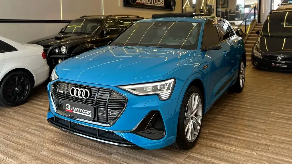 Audi E-tron