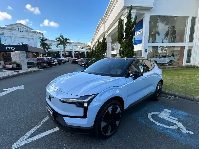 Foto de um volvo ex30