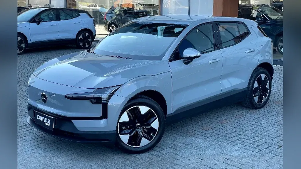 Volvo EX30