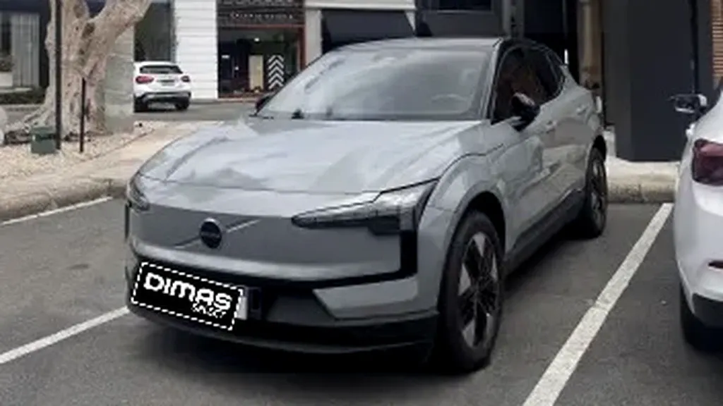 Volvo EX30