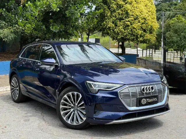 Foto de um audi e-tron