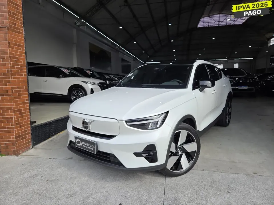 Foto de um volvo c40 recharge