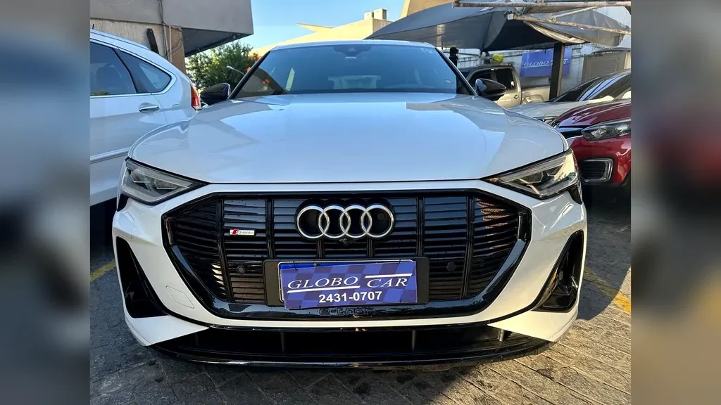 Foto de um audi e-tron sportback