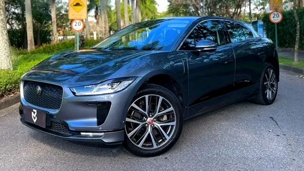Foto de um jaguar i-pace