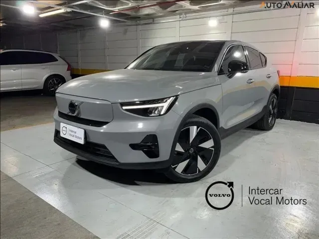 Foto de um volvo c40 recharge